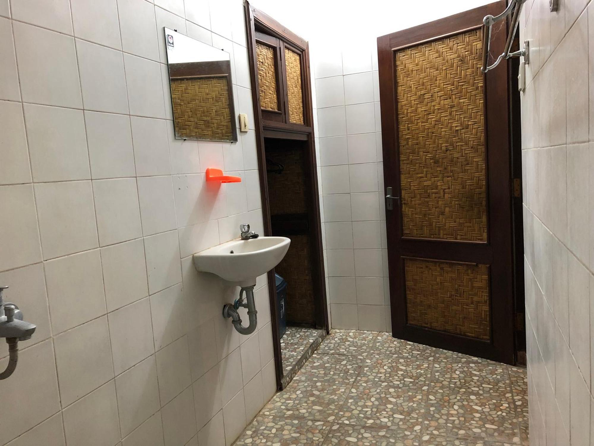 1Bd Guest House In Family Compound1, 15 Minute Walk To Yoga Barn Убуд Екстериор снимка